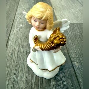 BRONSON COLLECTIBLES harvesting Hannah ANGEL 1996 GOLDON HALOS COLLECTION VTG